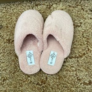 Slippers to keep your feet cozy